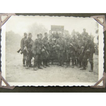Immagini di combattimento della malta membro dellequipaggio Wehrmacht. Espenlaub militaria